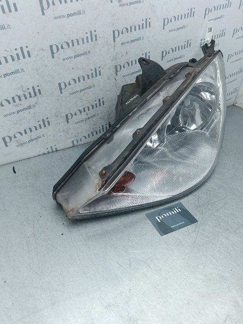 Pomili Fanaleria Proiettore SX FORD FOCUS (CAK) (10/01>04/05<) faro sinistro