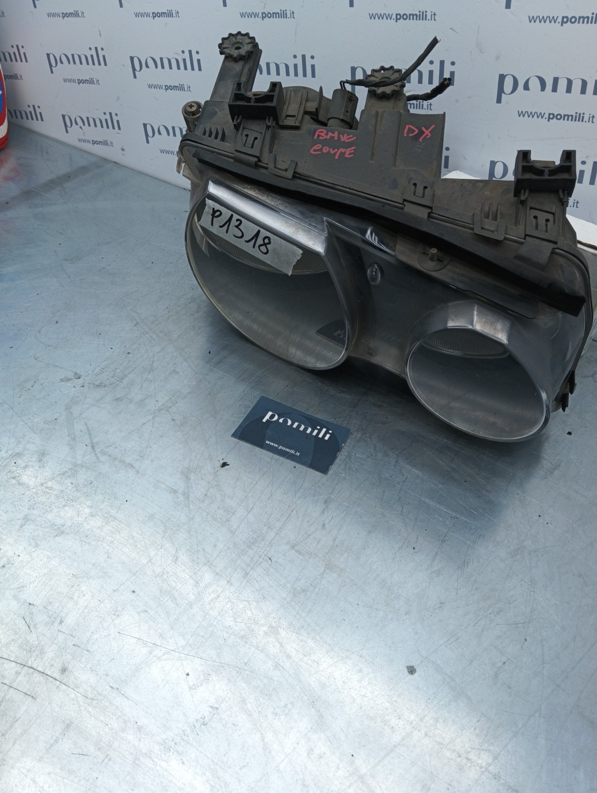 Pomili Fanaleria BMW S3 E46 Compact 305235668 faro anteriore destro usato