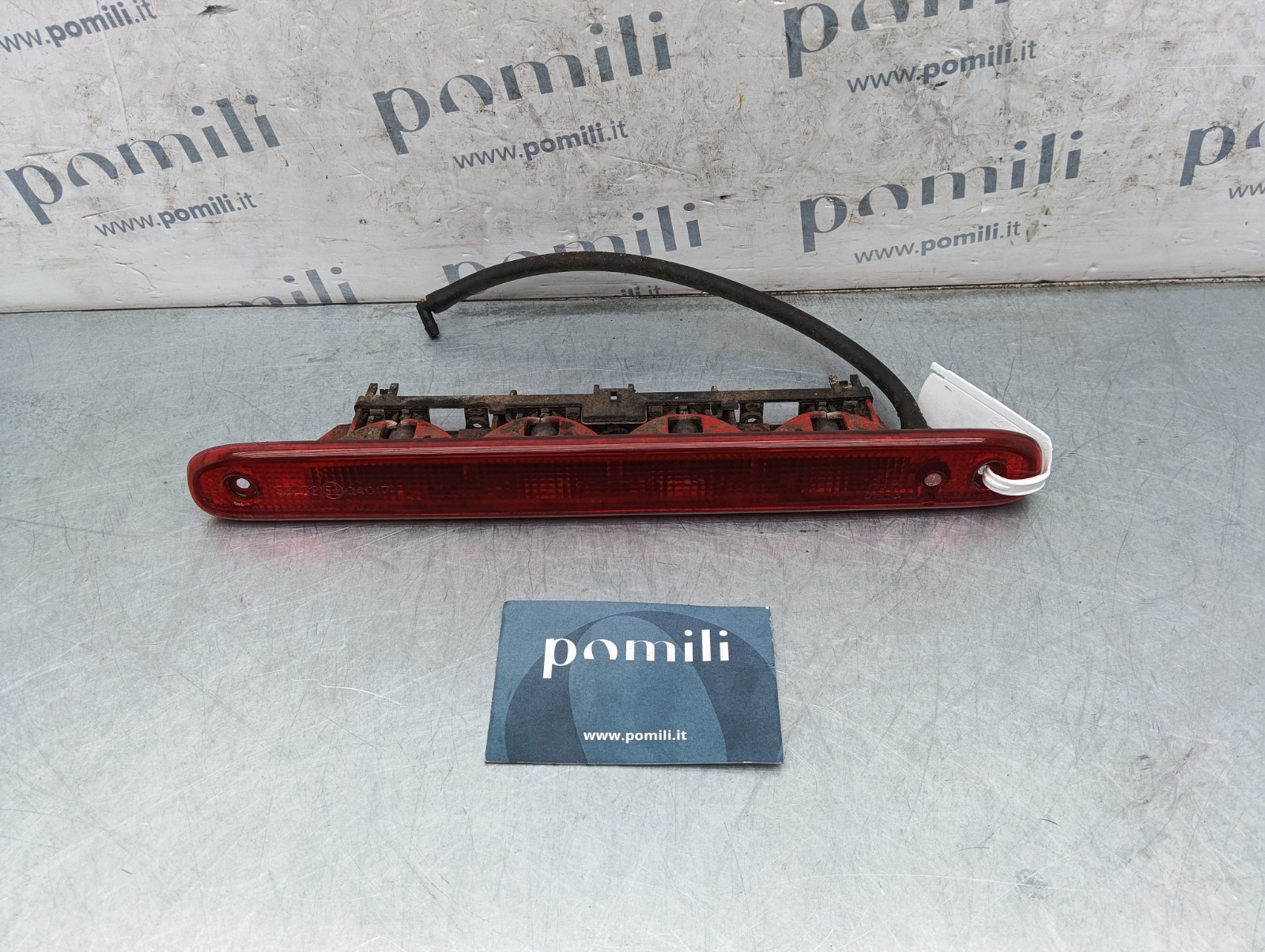 Pomili Fanaleria Terzo stop Toyota Aygo Peugeot 107 Citroën C1 815700H010 usato