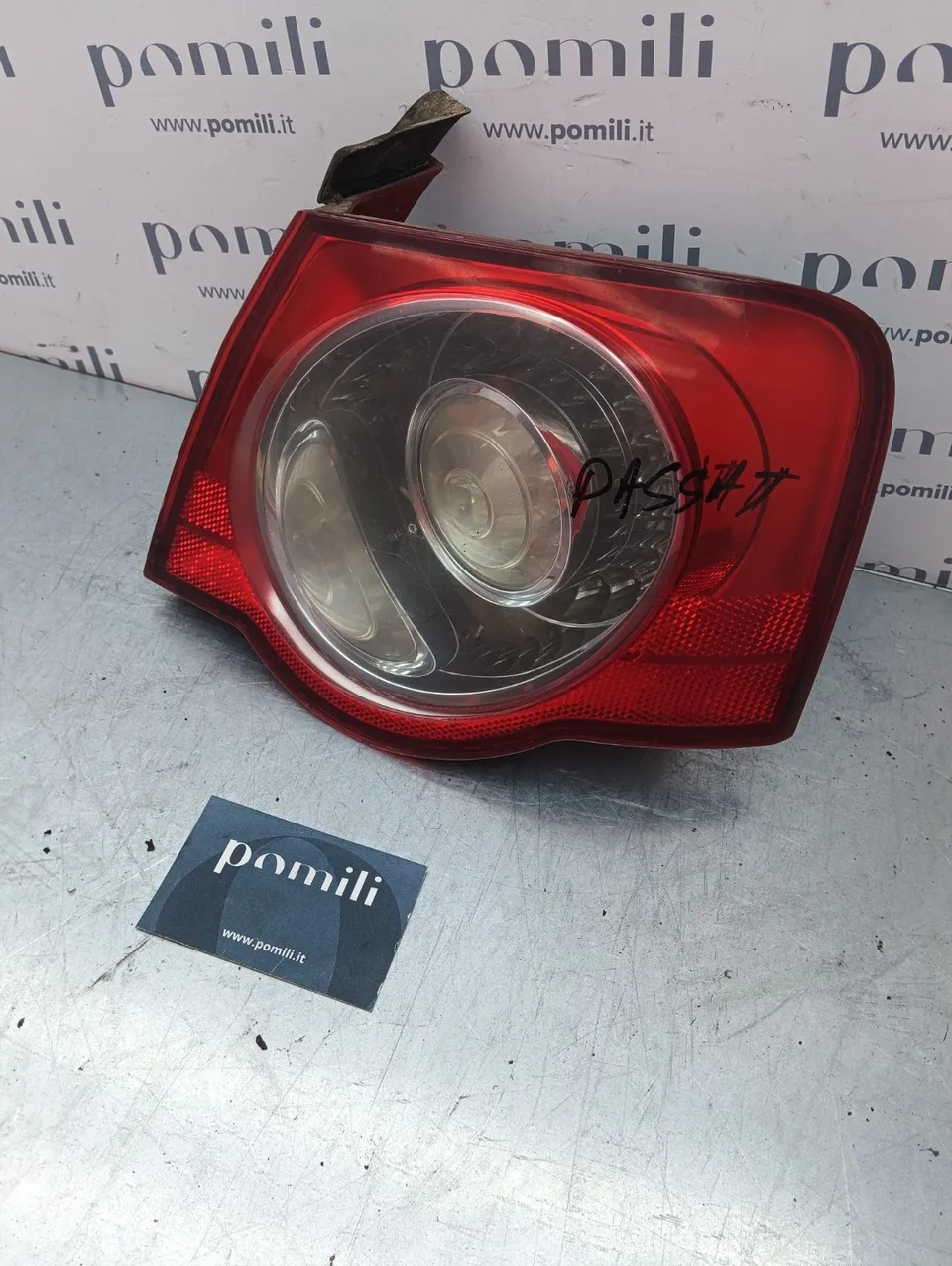 Pomili Fanaleria Fanale posteriore Volkswagen Passat 3C5945096C destro usato