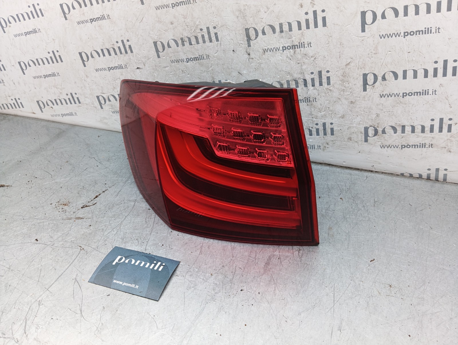 Pomili Fanaleria BMW 520D F11 Touring (2013-2017) 89505492 fanale LED sinistro usato