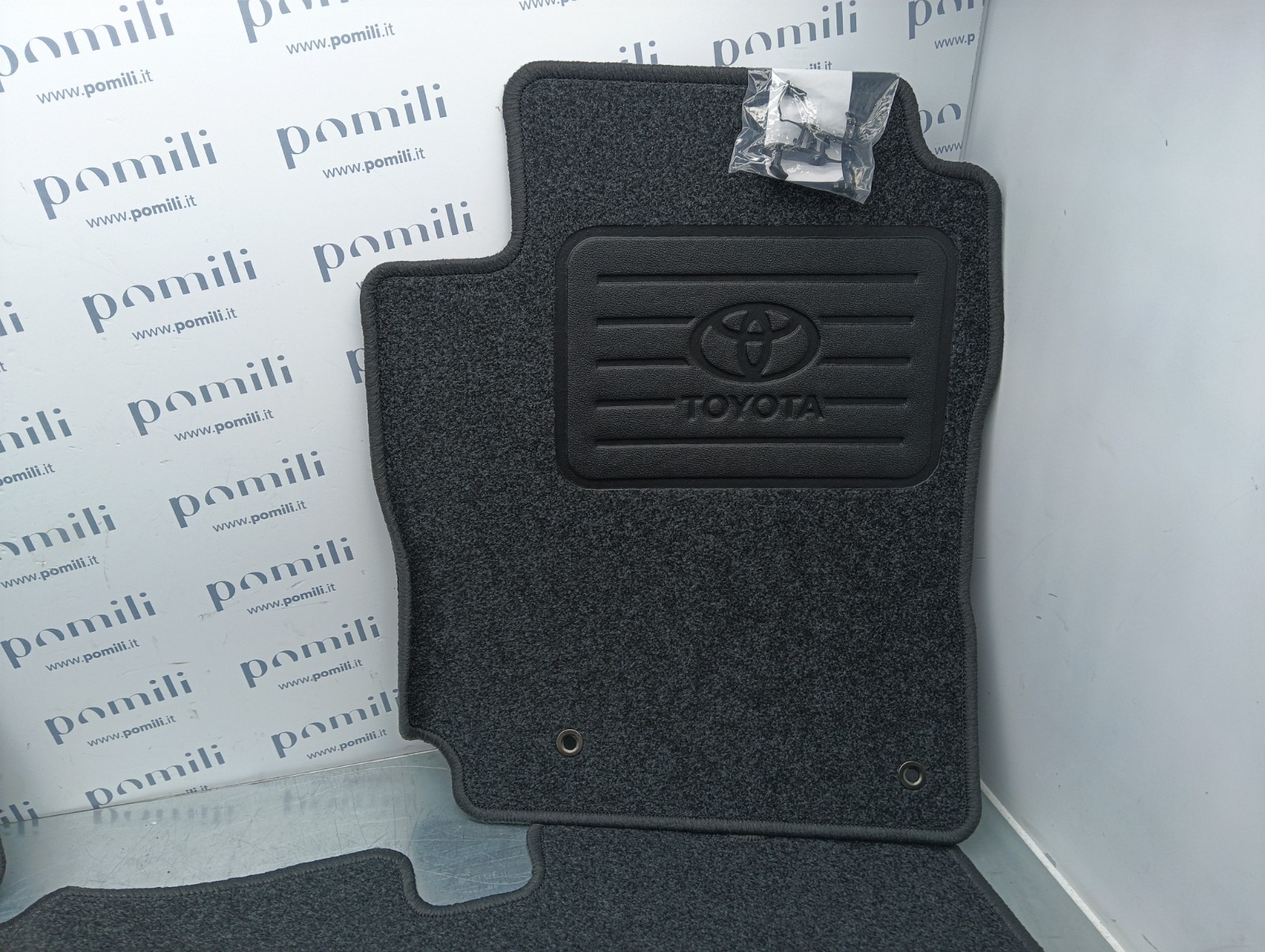 Pomili Rivestimenti interni e parti interne Set tappetini Toyota Yaris Verso PZ410-D0350-HB