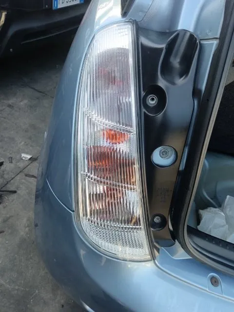Pomili Fanaleria Lancia Ypsilon fanale posteriore sinistro 2006-2008
