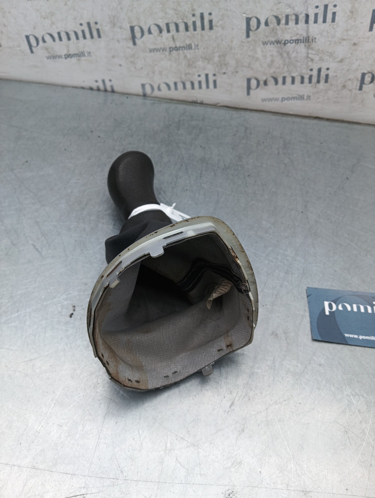 Pomili Cambio e trasmissioni Pomello con cuffia del cambio Renault Clio 3 (2005-2012) 8200408023 pomello usato