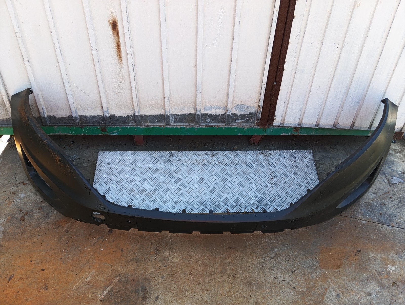 Pomili Paraurti anteriore Ford Edge II GT4B-17F003 usato