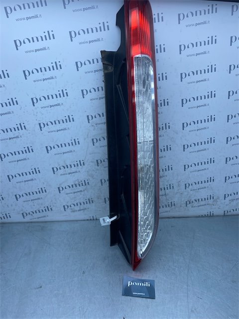Pomili Fanaleria Fanale posteriore Ford Focus CB4 destro