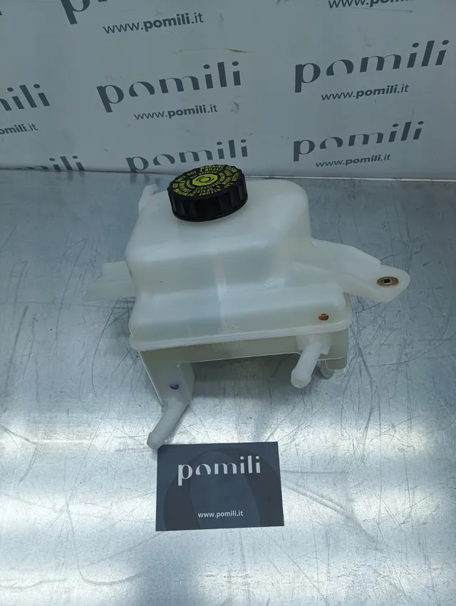 Pomili Freni e ricambi Serbatoio liquido freni Toyota Yaris 47220-0D181 nuovo