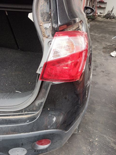 Pomili Fanaleria NISSAN QASHQAI (J10E/JJ10E) fanale posteriore esterno destro