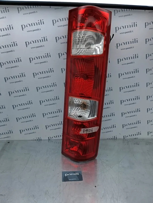 Pomili Fanaleria Fanale posteriore sinistro Iveco Daily IV 08-663-1906L-R usato