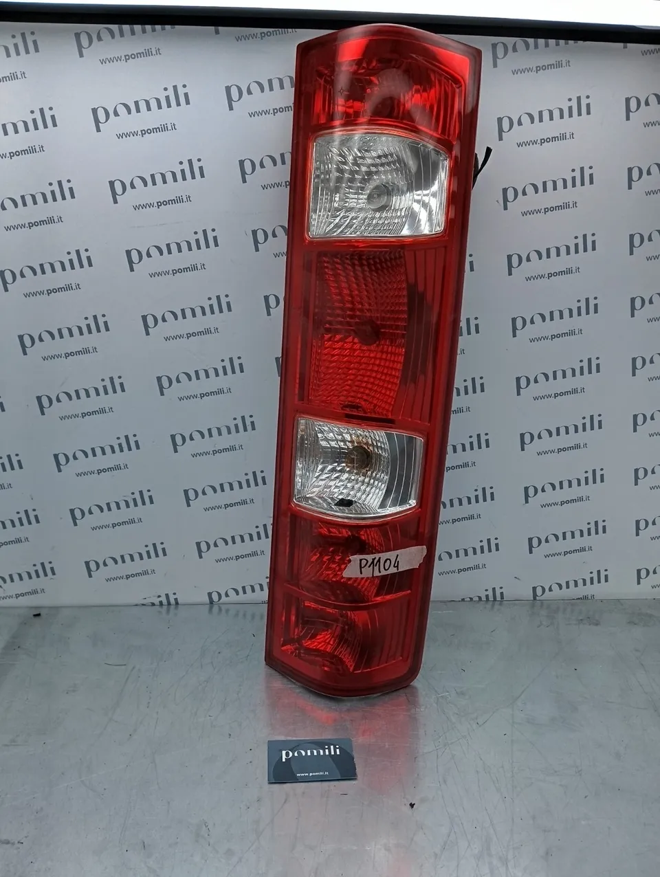 Pomili Fanaleria Fanale posteriore sinistro Iveco Daily IV 08-663-1906L-R usato