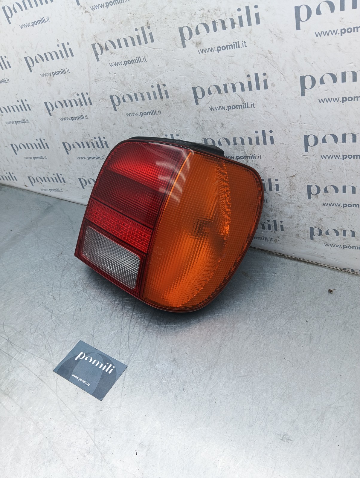Pomili Fanaleria Volkswagen Polo III fanale posteriore destro usato