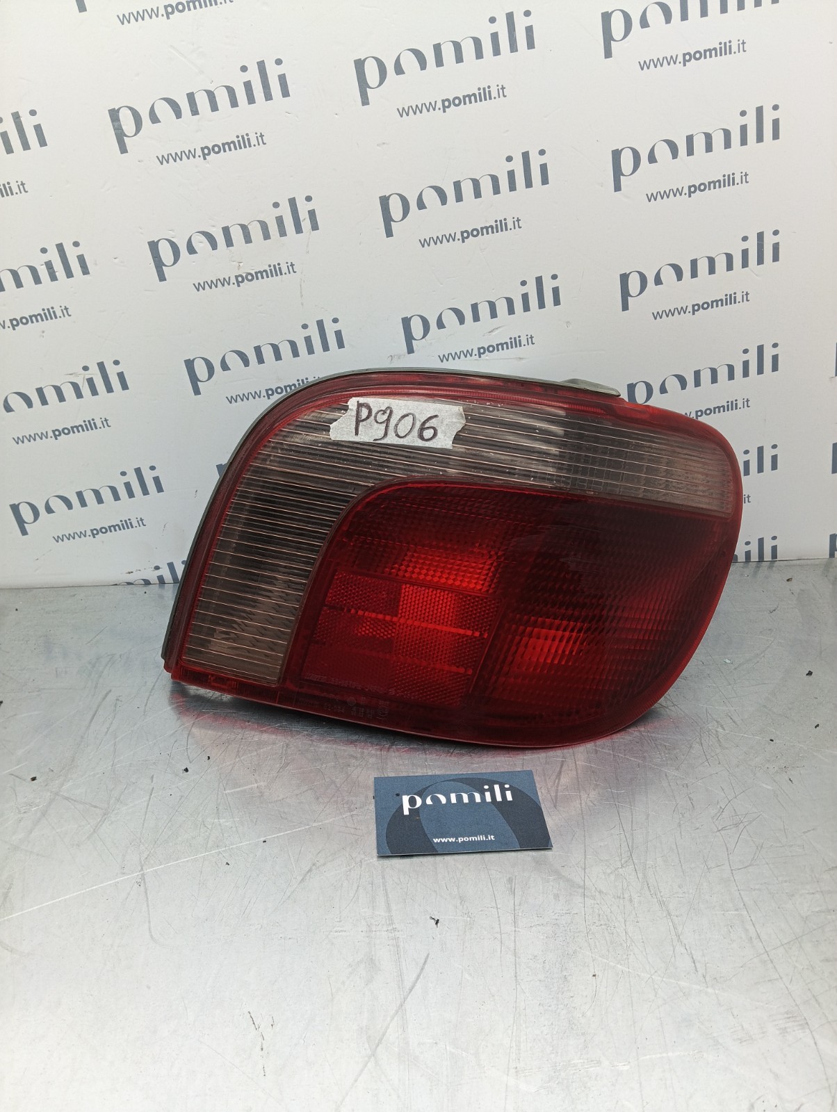 Pomili Fanaleria Toyota Yaris fanale posteriore destro 8155052130 usato