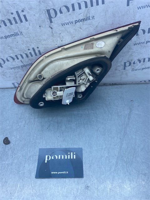 Pomili Fanaleria OPEL ASTRA (P10) (10/09>06/18<) fanale posteriore parte interna sinistro usato