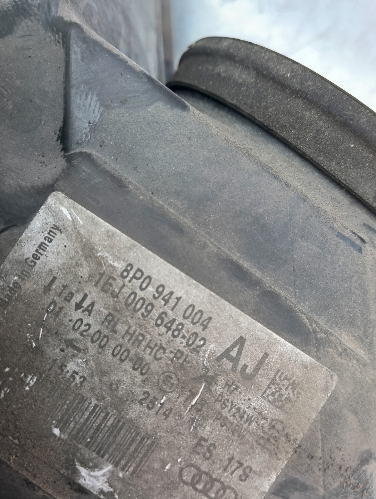 Pomili Fanaleria Audi A3 2008-2012 faro anteriore destro usato