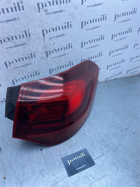 Pomili Fanaleria Fanale post. parte est. DX OPEL ASTRA (P10) (10/09>06/18<) usato