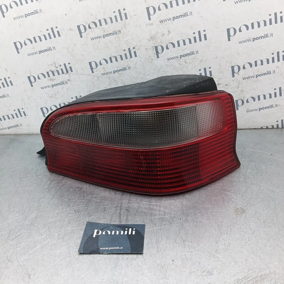 Pomili Fanaleria Fanale posteriore destro Citroen Saxò (1996-2003) E29027 usato