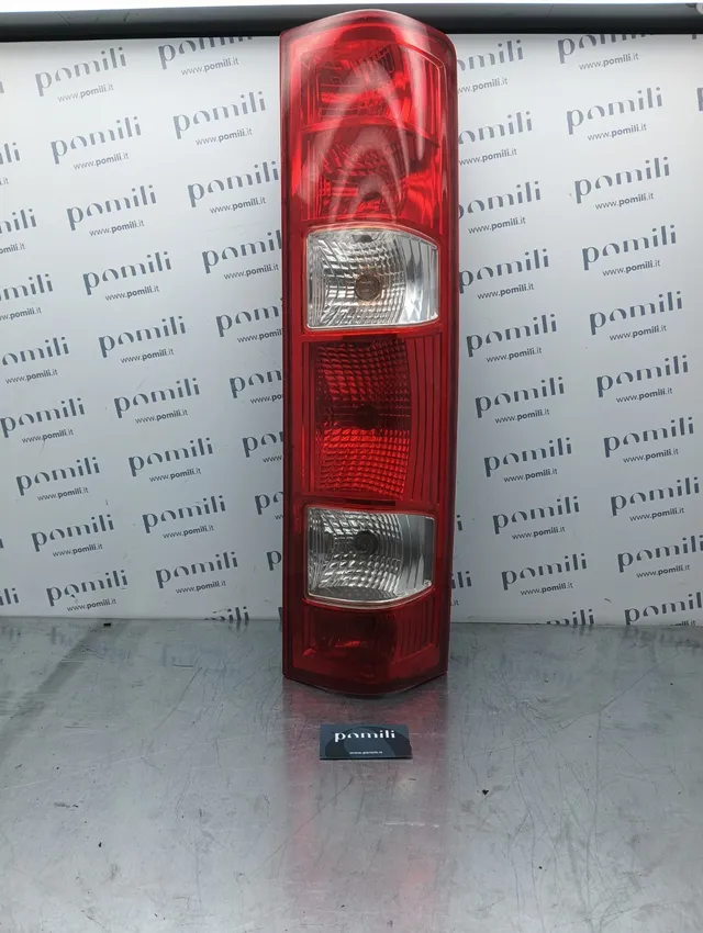 Pomili Fanaleria Fanale posteriore destro Iveco Daily IV 08-663-1906R-R usato