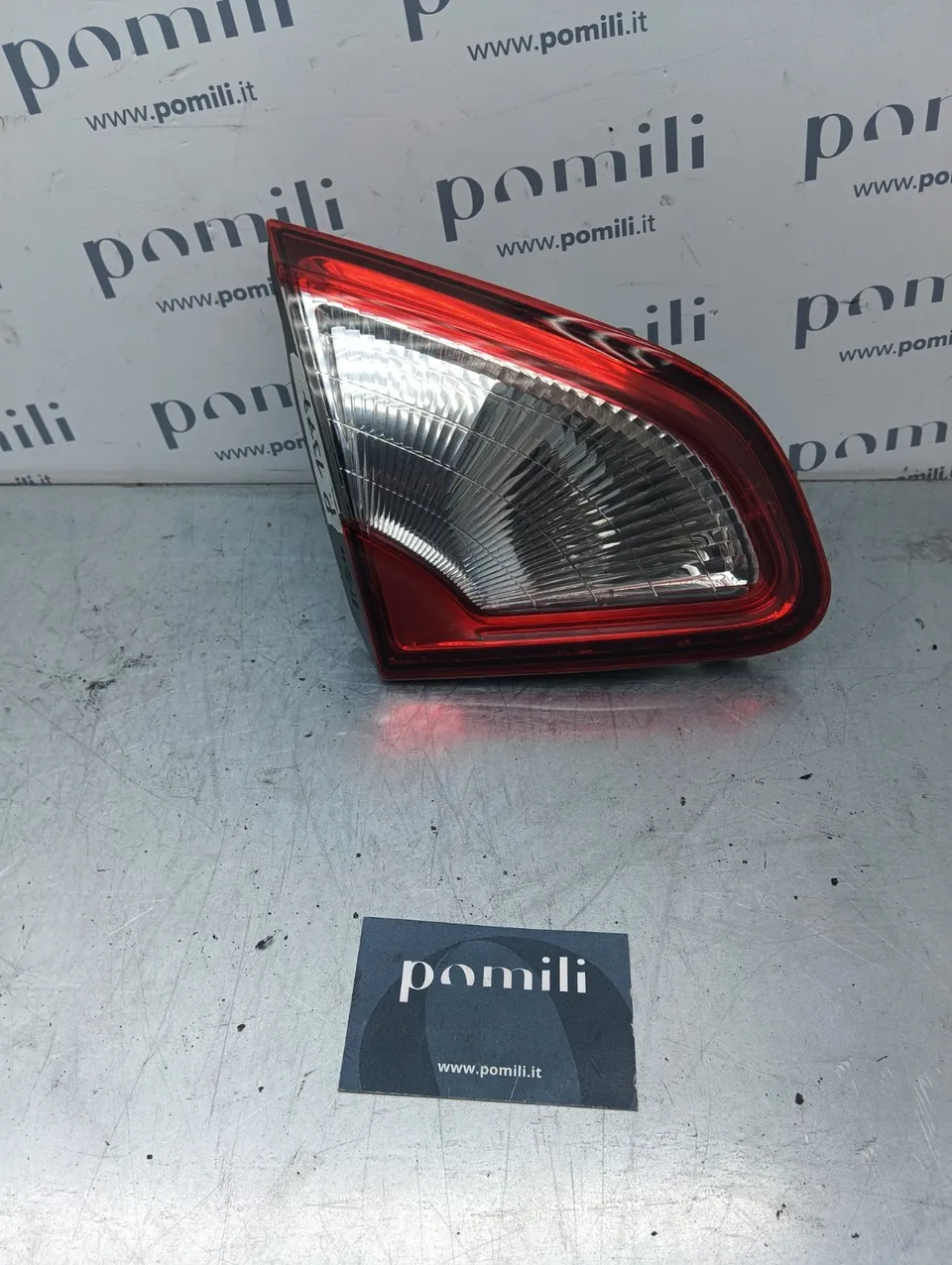 Pomili Fanaleria Nissan Qashqai I facelift 2010-13 fanale portellone sinistro usato
