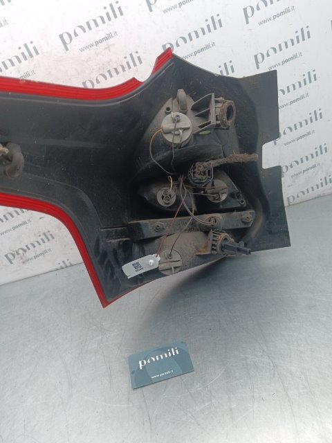 Pomili Fanaleria Ford Focus CB8 fanale posteriore destro