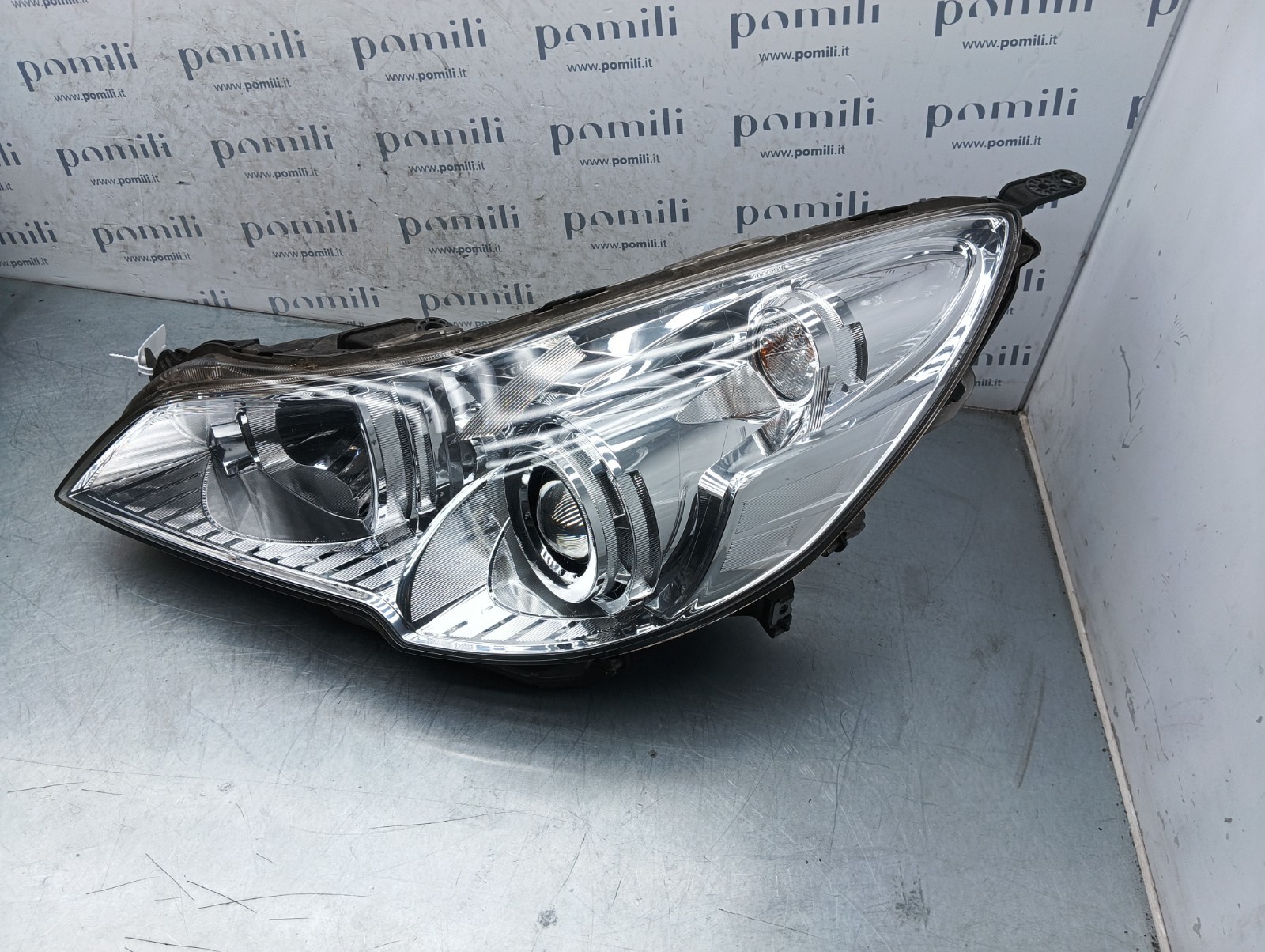 Pomili Fanaleria Faro anteriore sinistro Subaru Outback Legacy 100-20061 usato