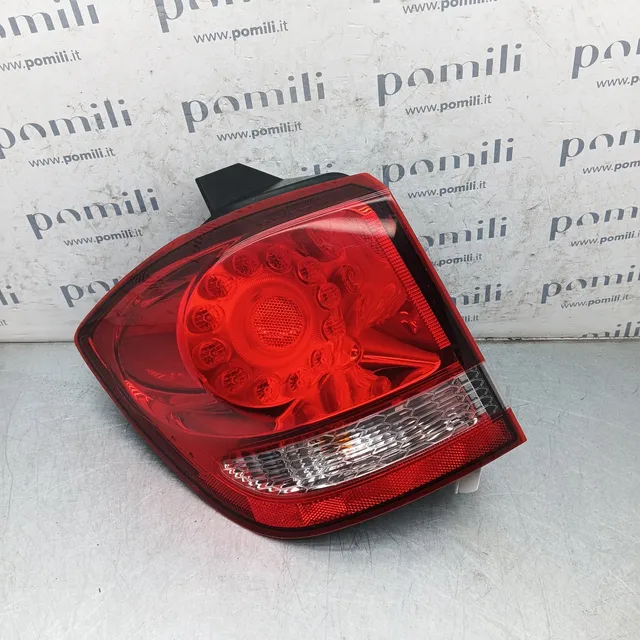 Pomili Fanaleria Fiat Freemont/Dodge Journey fanale posteriore sinistro usato OEM 68078481AD