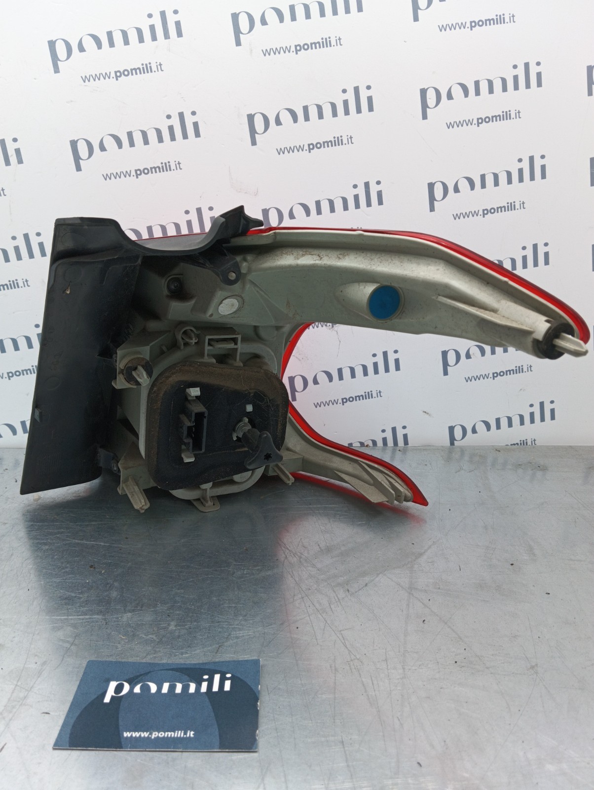 Pomili Fanaleria Peugeot 2008 9678074280 fanale posteriore sinistro usato
