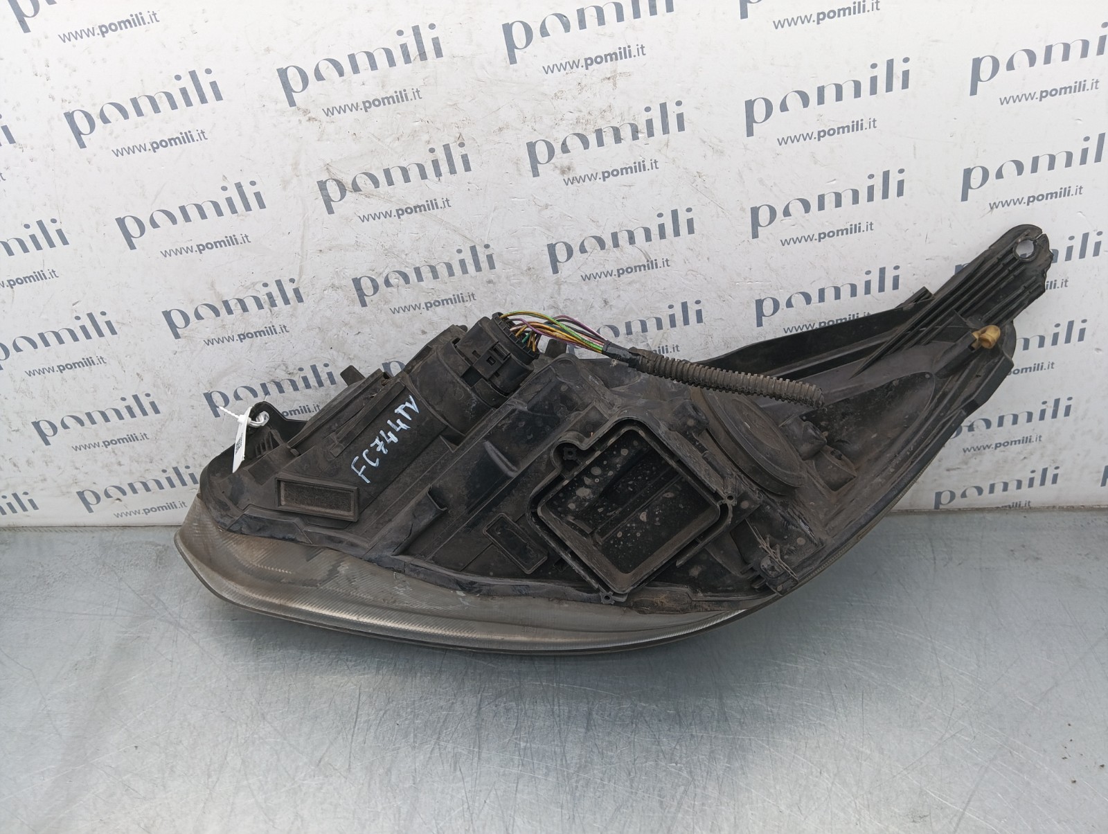 Pomili Fanaleria Faro anteriore destro Ford Focus III F1EB-13W029 usato