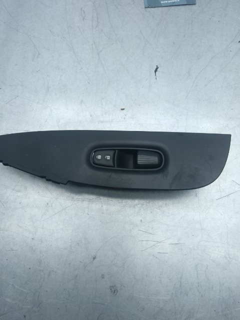Pomili Rivestimenti interni alzacristallo elettrico anteriore destro Nissan Qashqai J11E
