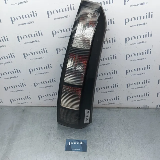 Pomili Fanaleria Opel Meriva A fanale posteriore destro 89071145 usato