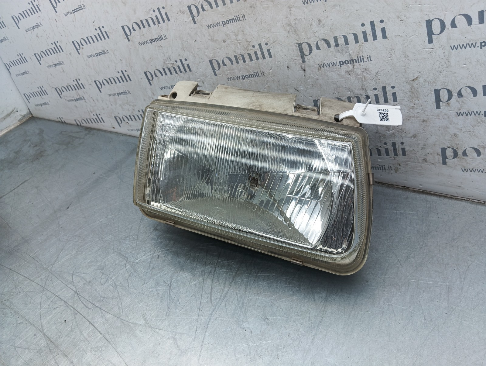 Pomili Fanaleria Faro anteriore destro Volkswagen Polo III (1994-1999) 962496-00 usato