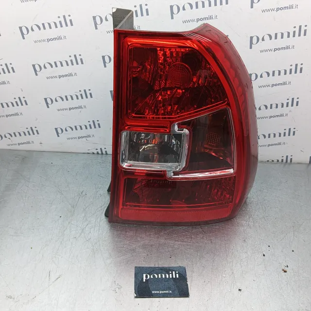 Pomili Fanaleria Kia SportAge II 92402-030 fanale posteriore destro usato