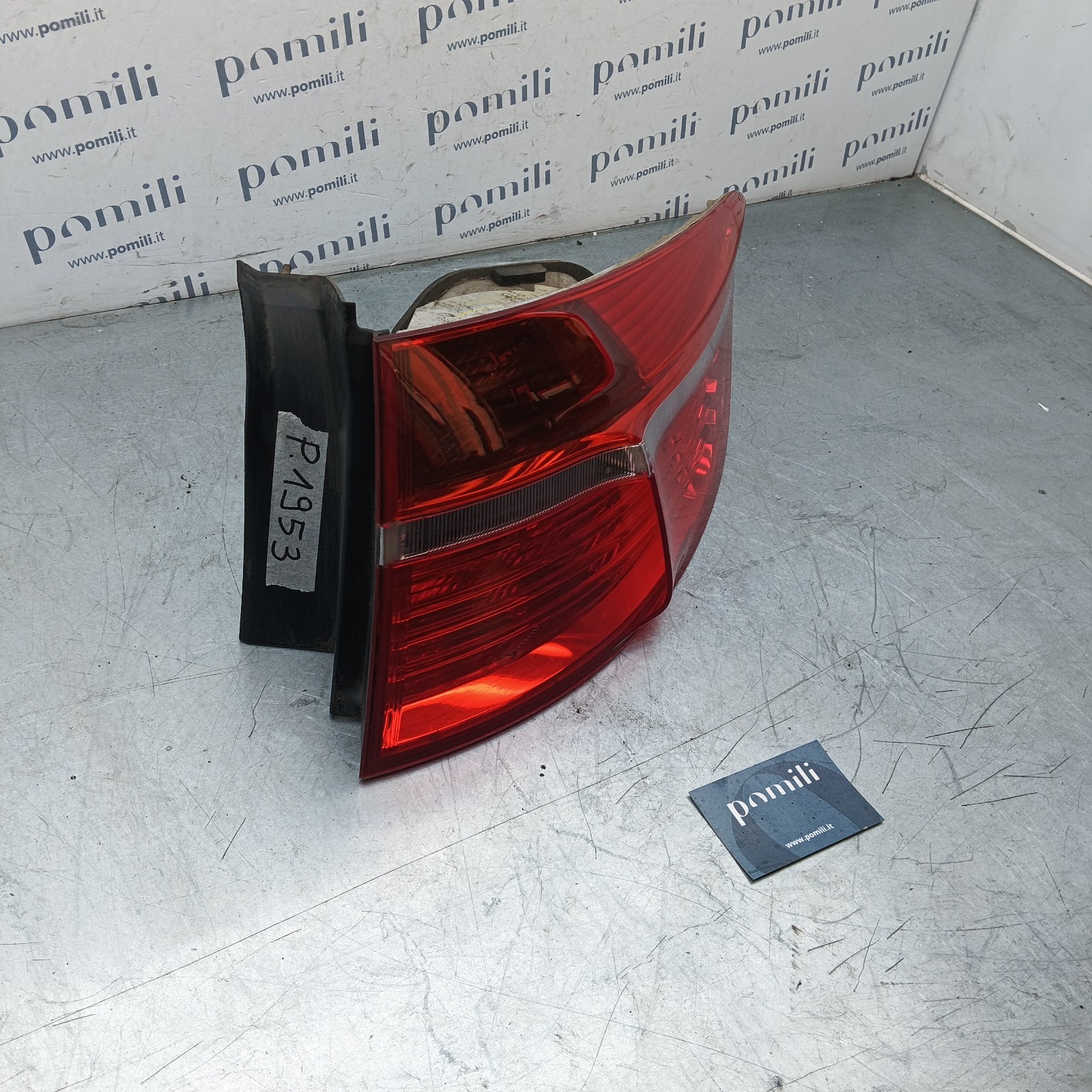 Pomili Fanaleria BMW X6 E71 fanale posteriore destro 22418002 usato