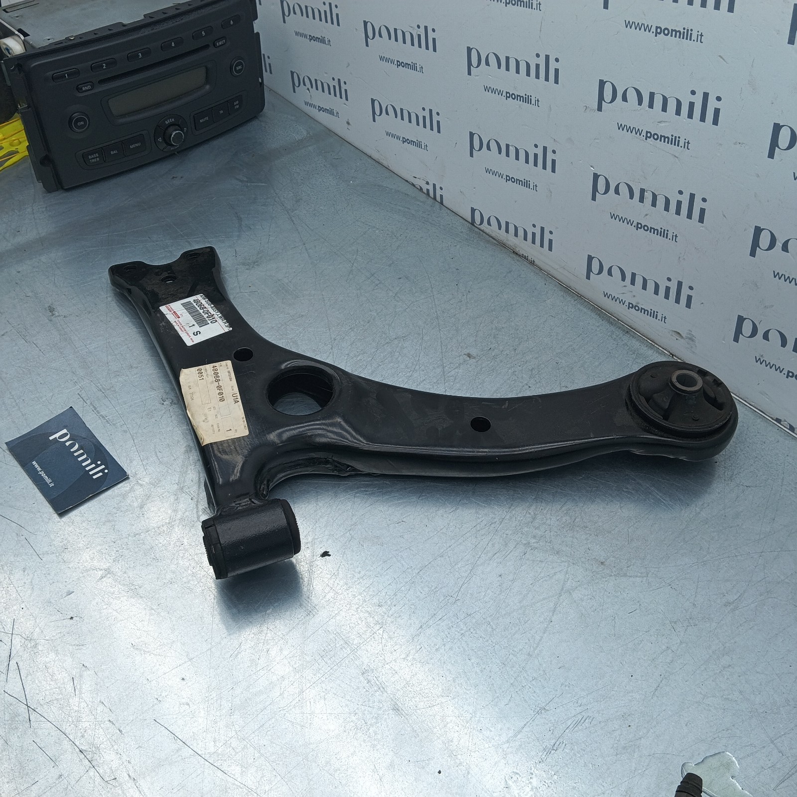 Pomili Sterzo e ammortizzatori Braccio oscillante inferiore anteriore destro Toyota Corolla Verso 480680F010