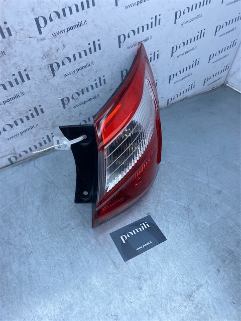 Pomili Fanaleria Nissan Qashqai J10E/JJ10E fanale posteriore destro esterno