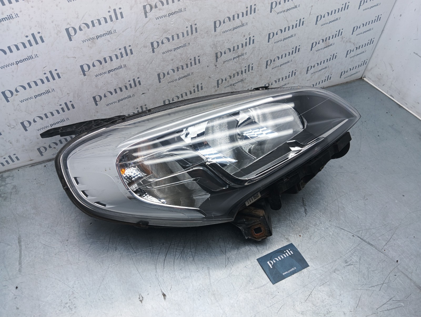 Pomili Fanaleria faro destro Fiat Doblò 263 10490748