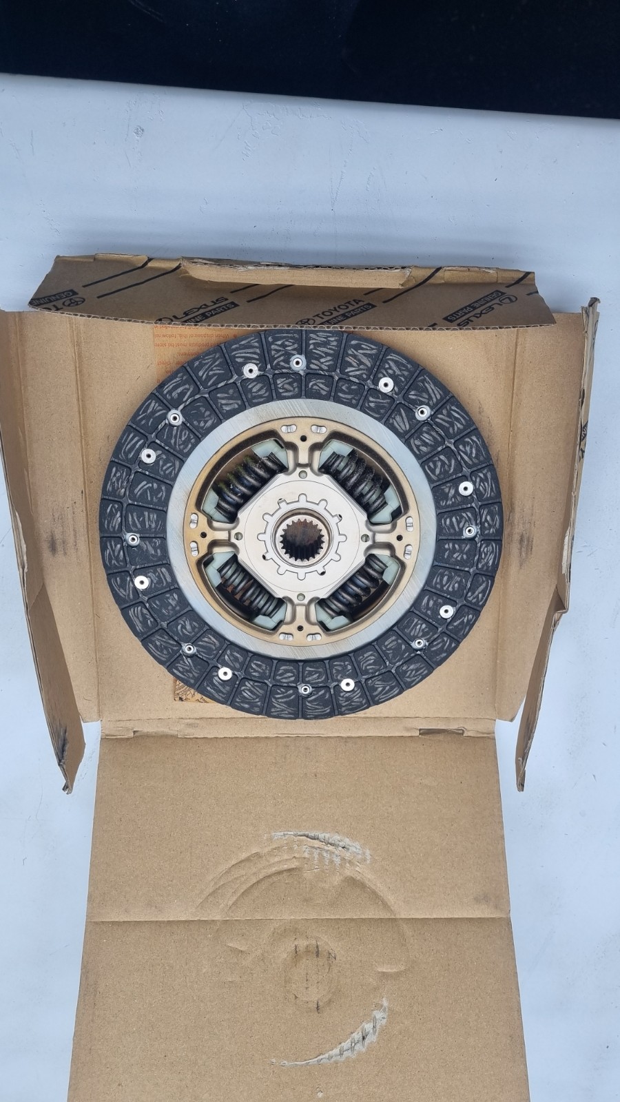 Pomili Cambio e trasmissioni Yaris 31250-52262 disco frizione usato