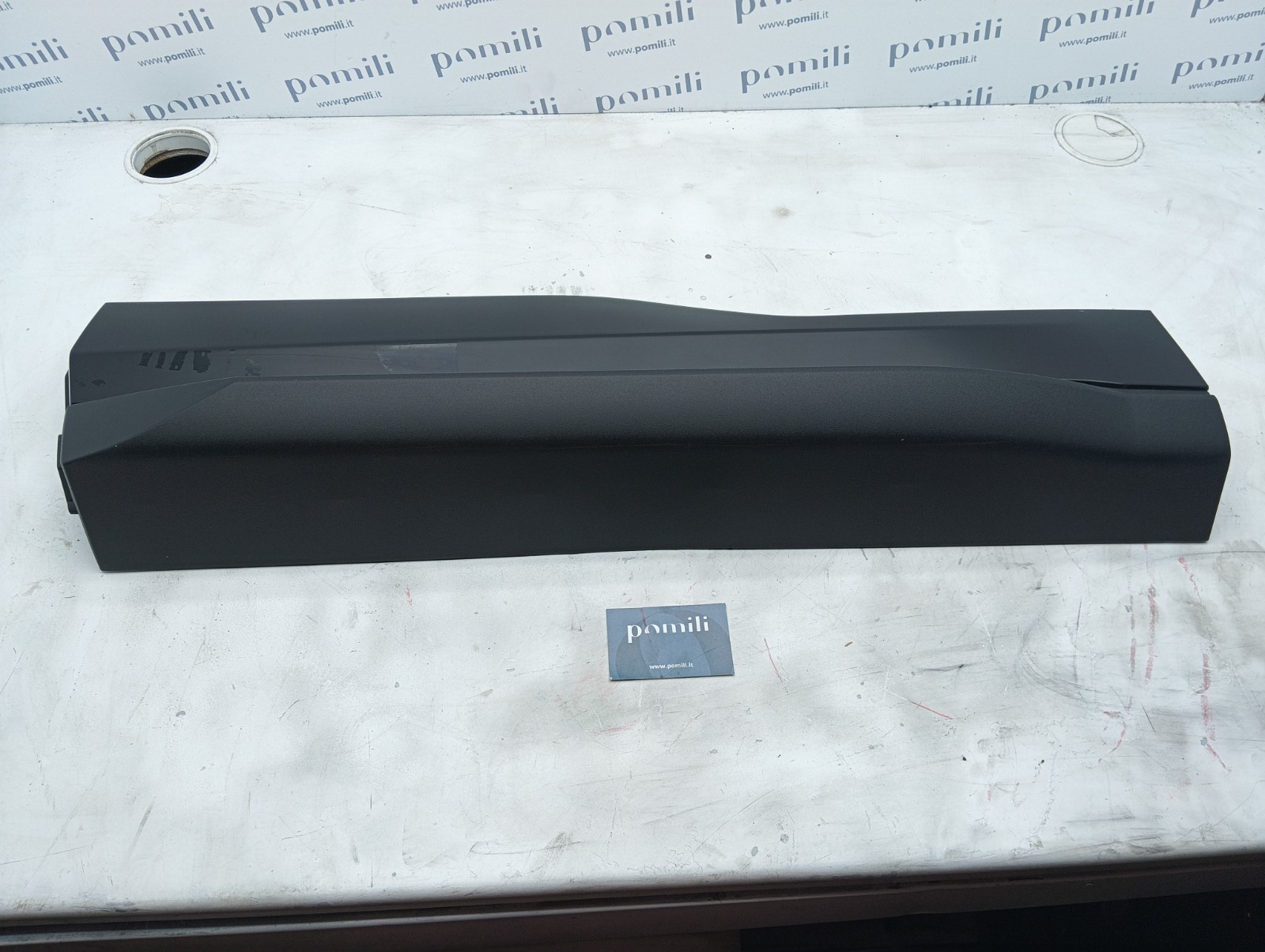 Pomili Lamierati esterni Modanatura porta Ford Edge ST FT4B R25A77 DFPRAA sinistra usata