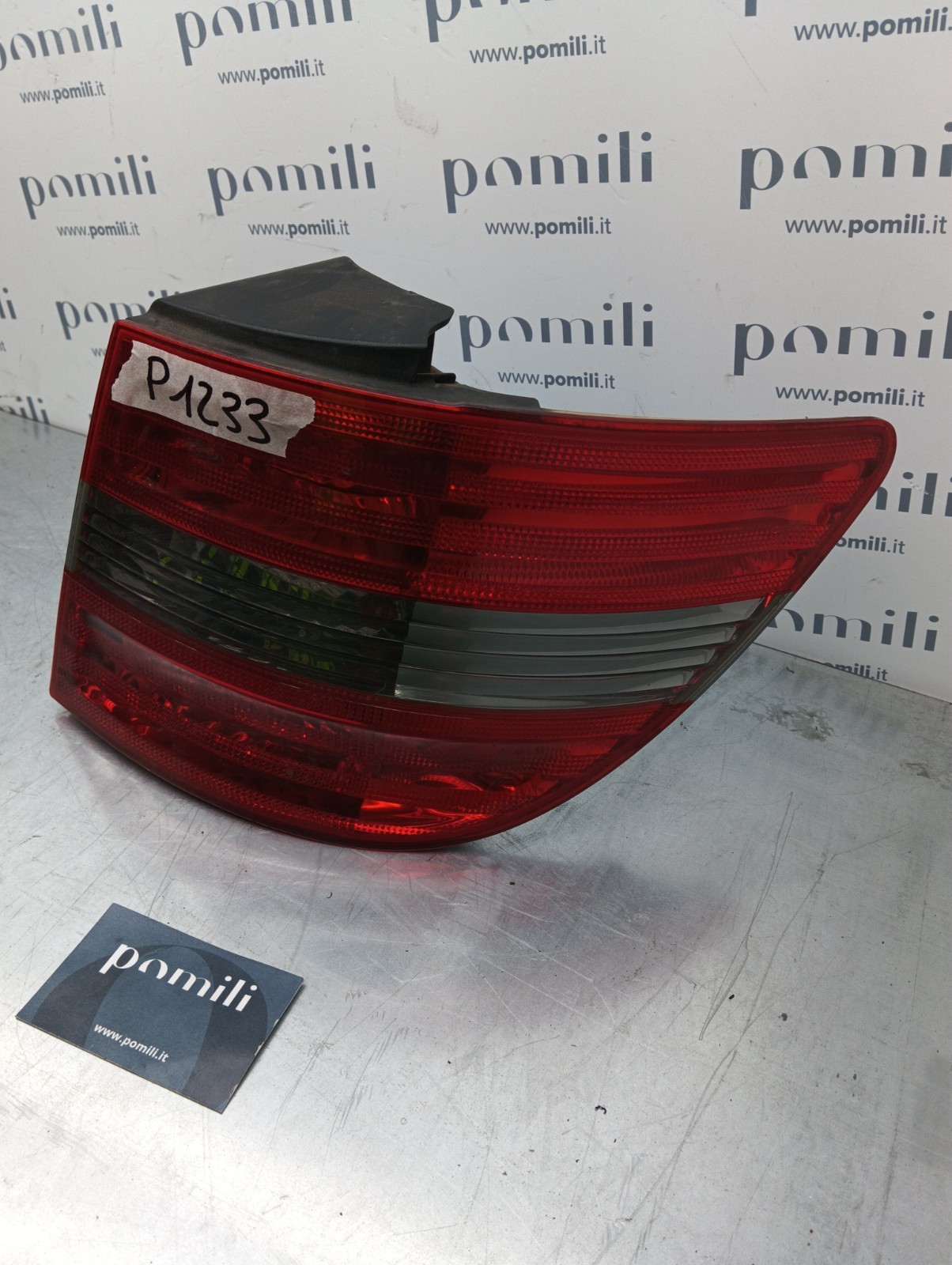 Pomili Fanaleria Mercedes-Benz Classe B 27520217 fanale destro usato