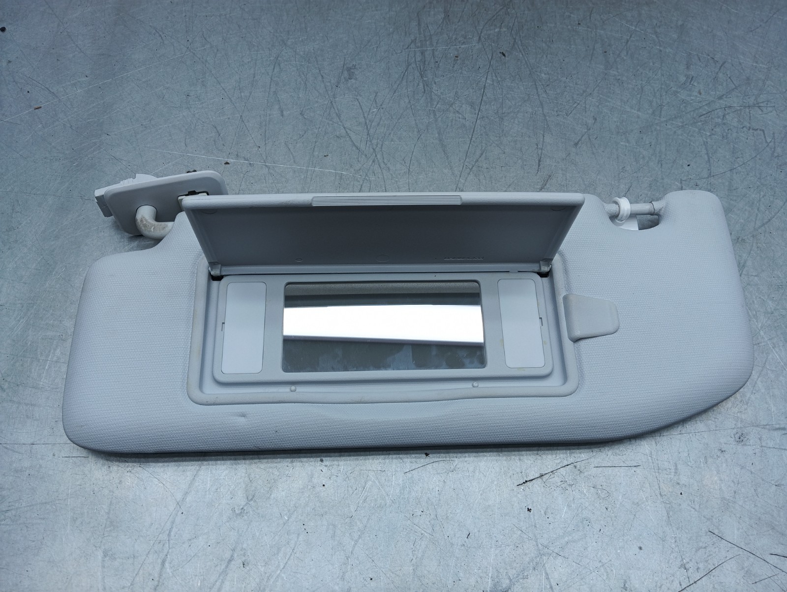 Pomili Rivestimenti interni Peugeot 208/2008 ala parasole sinistra usata