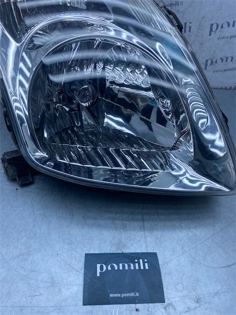 Pomili Fanaleria Suzuki Swift proiettore destro