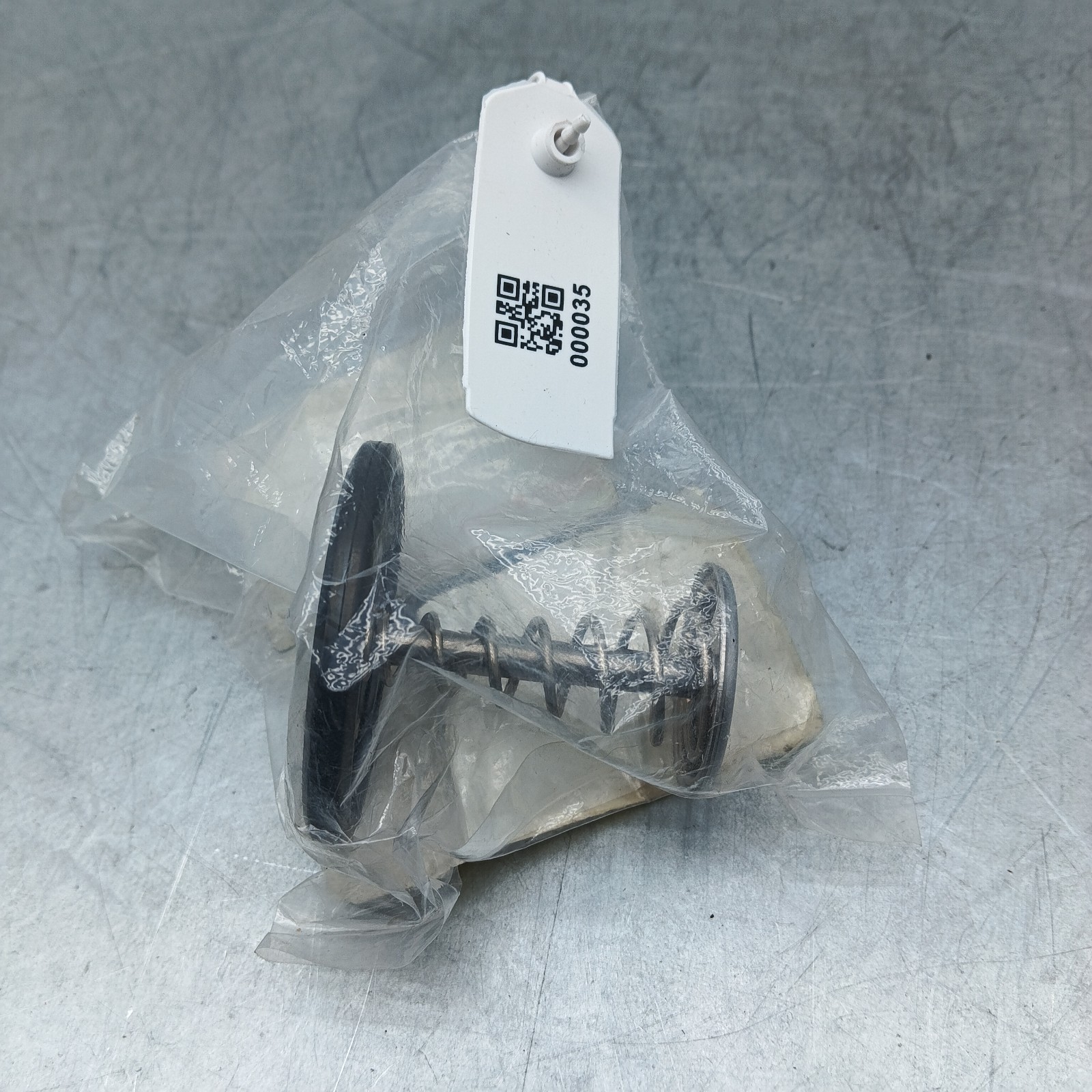 Pomili Climatizzazione Valvola controllo liquido raffreddamento Toyota RAV4 16671-40010 nuova
