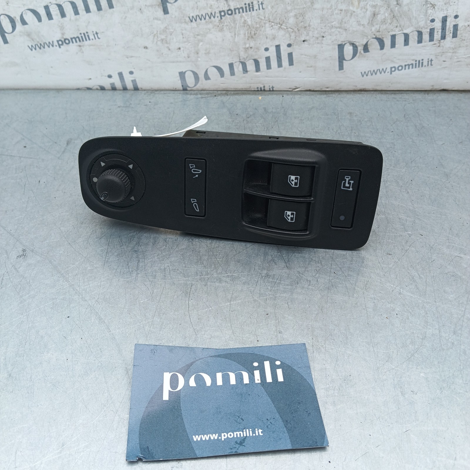 Pomili Rivestimenti interni Pulsantiera alzacristalli anteriore sinistra Fiat Ducato 07355329040 usata