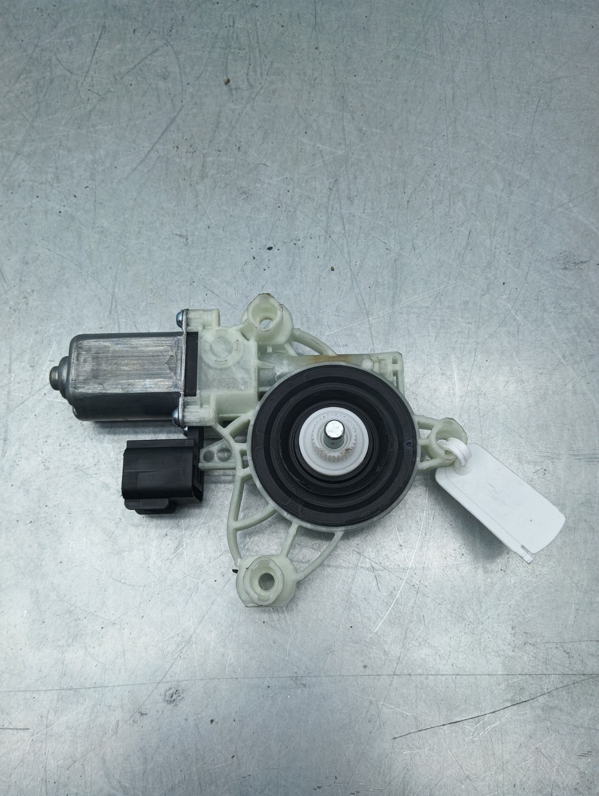 Pomili Rivestimenti interni e parti interne Motorino alzacristalli Ford Fiesta anteriore sinistro A75654-111 usato