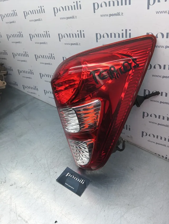Pomili Fanaleria Fanale posteriore destro Daihatsu Terios 220-51832 usato
