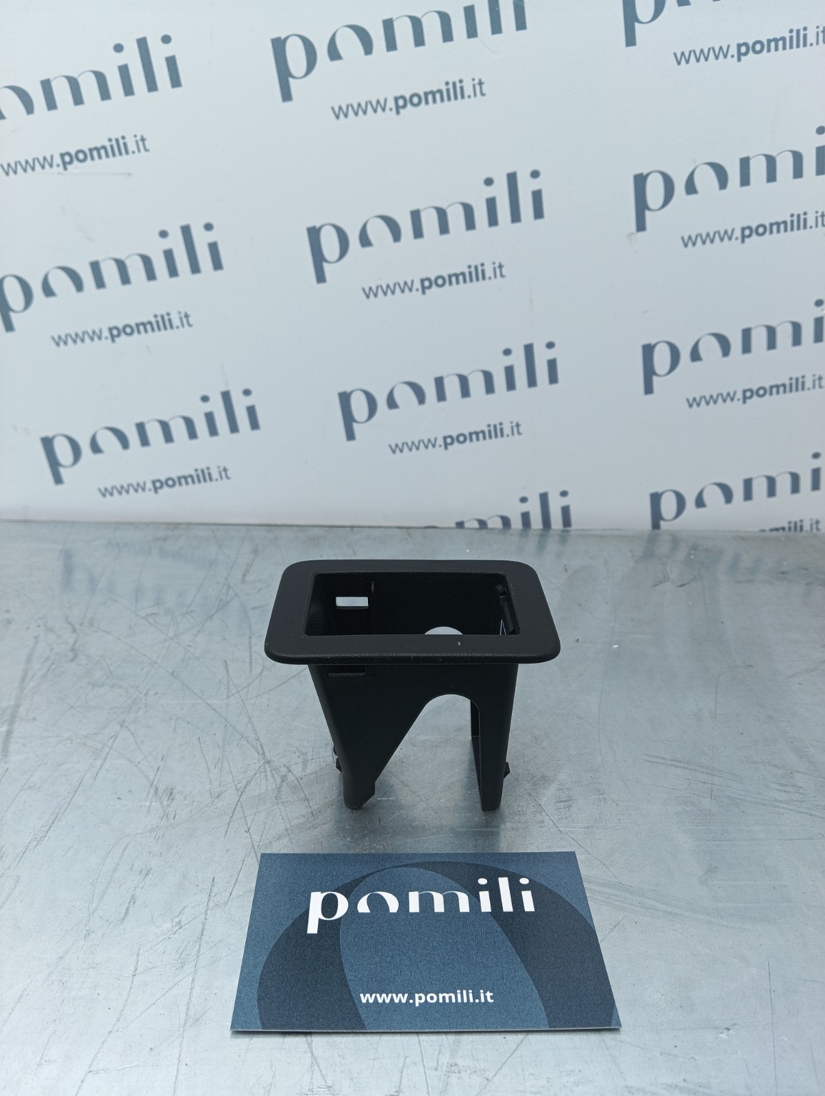 Pomili Lamierati esterni Copertura aggancio seggiolini Toyota C-HR 73733-F4010-C1 nuova