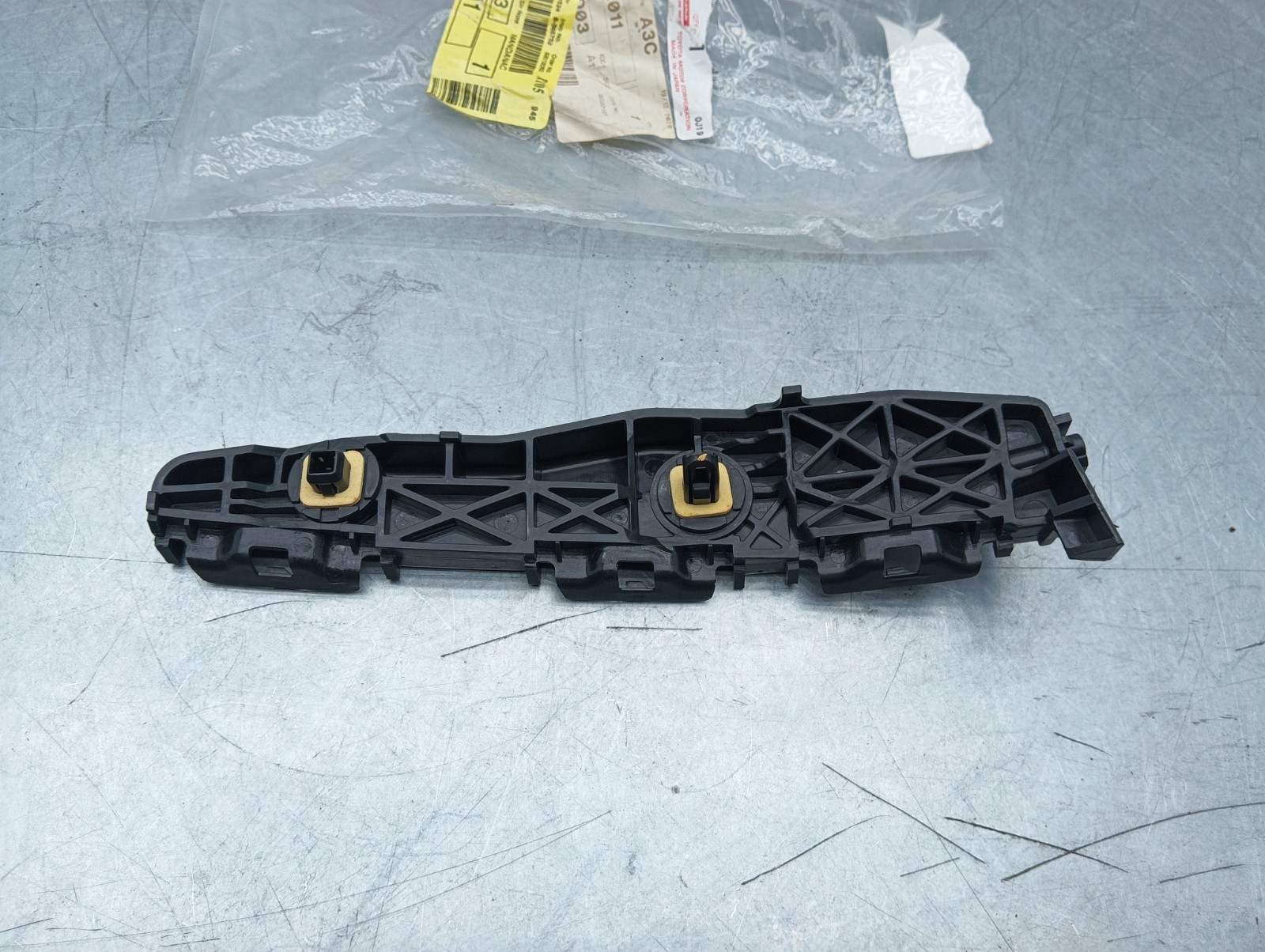 Pomili Paraurti posteriore Toyota RAV4 supporto destro nuovo