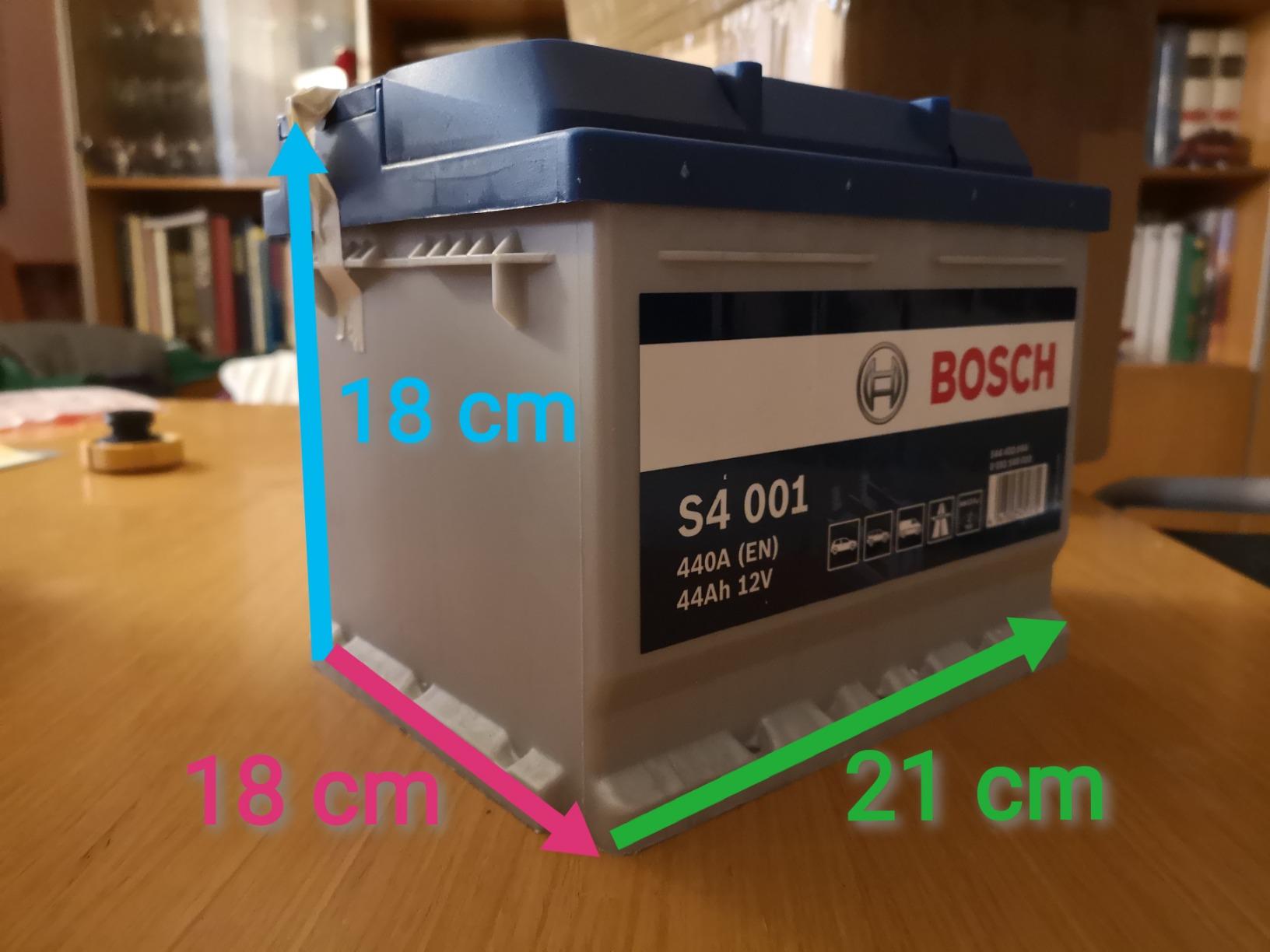 Bosch Batterie S4001 batteria auto 44 Ah 440 A piombo acido 12 V