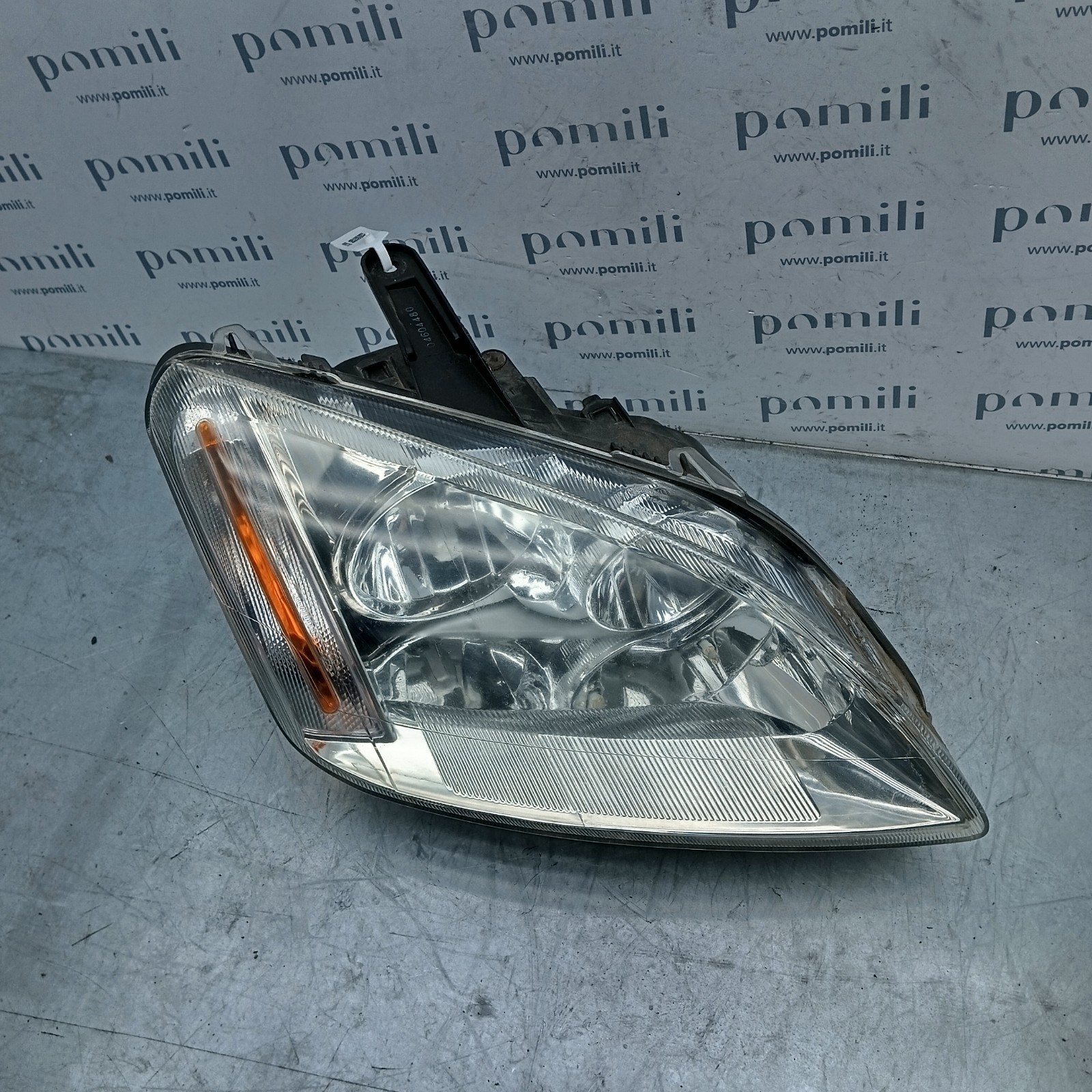 Pomili Fanaleria Faro anteriore destro Ford C-Max I 08-431-1158R usato