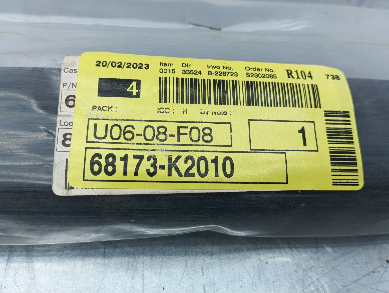 Pomili Cristalli Toyota Yaris Cross 68173-K2010 raschiavetro interno posteriore destro