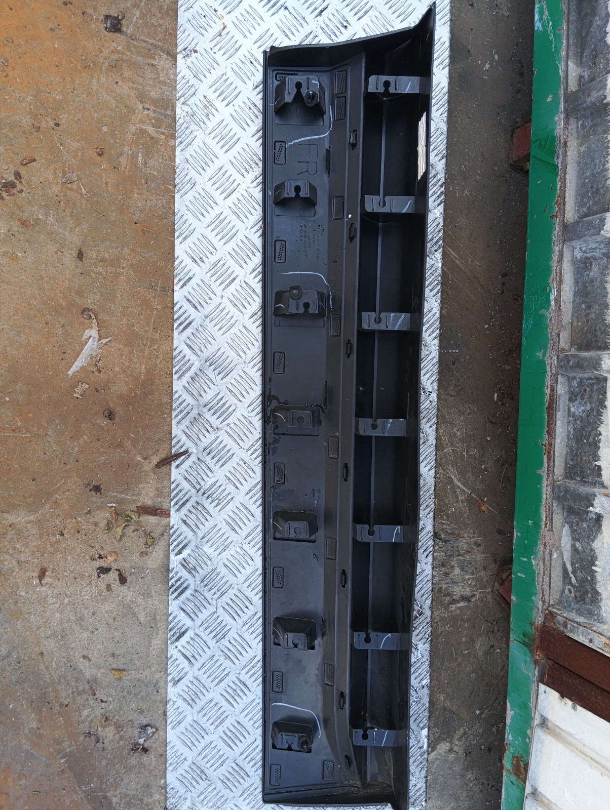 Pomili Lamierati esterni Ford Edge ST Line FT4B-R20306-DDW modanatura porta anteriore destra